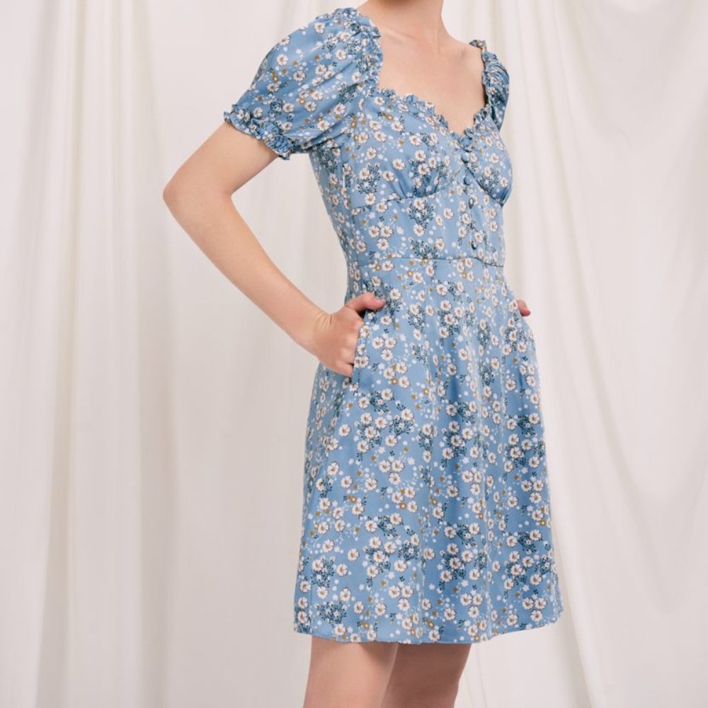 Petite Studio Maisy Blue Floral Dress